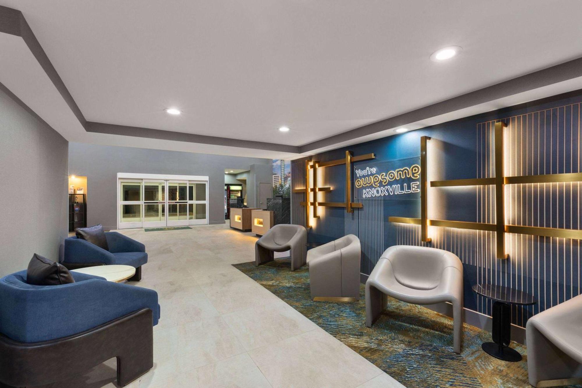 La Quinta By Wyndham Knoxville Central Papermill Eksteriør billede