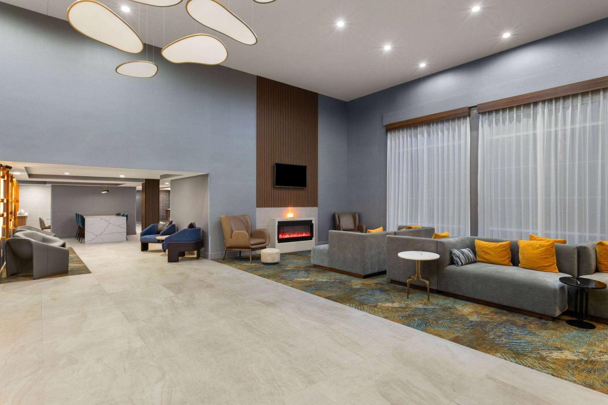 La Quinta By Wyndham Knoxville Central Papermill Eksteriør billede